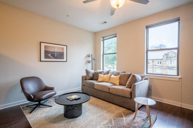 CozySuites MusicRow Astonishing SDO free parking23 — photo 2