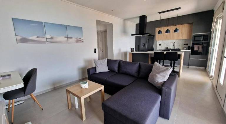 Fully equipped lovely villa with yard, barbeque & patio | Suitable for remote work | Pets are welcome — photo 2