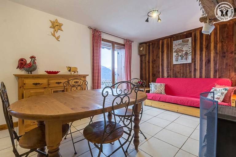 Gite with patio — photo 3