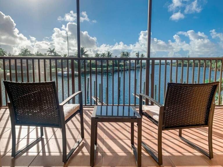 Condo Freeport