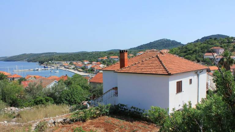 Apartma  Sali