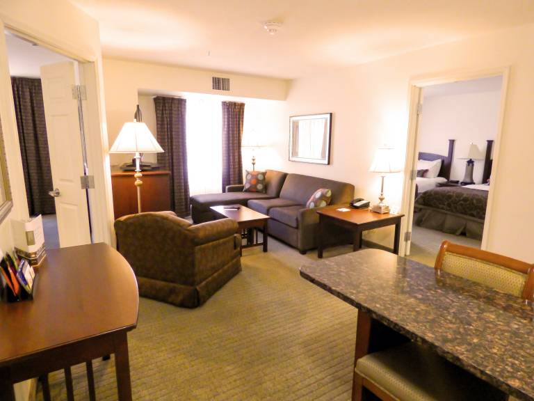 Condo  Novi