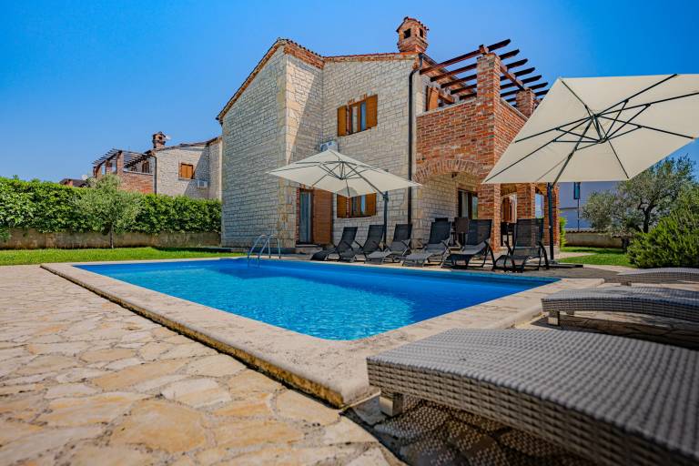 Ferienhaus in Butkovići, Gajana f&uuml;r max. 9 Personen