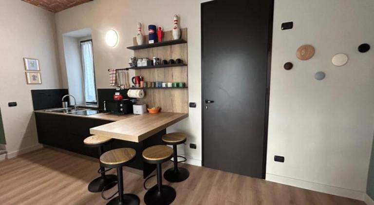 Rental apartment with 2 rooms for 6 persons in Neive