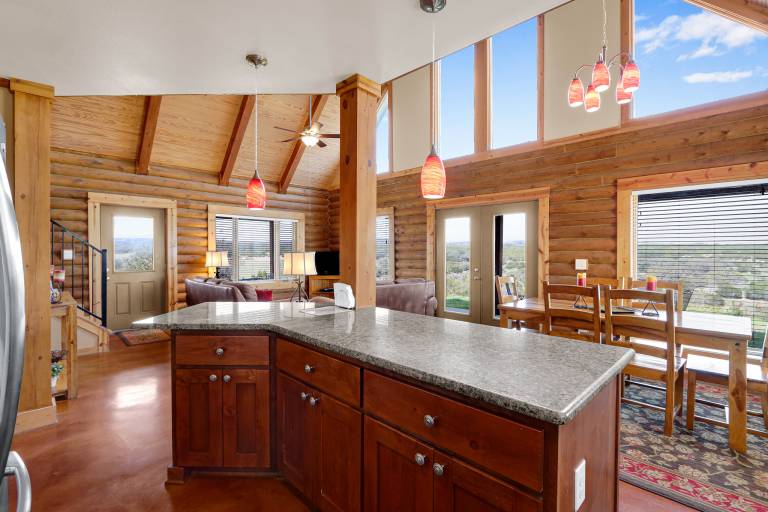 Lighthouse Hill Ranch - Log Home — photo 2