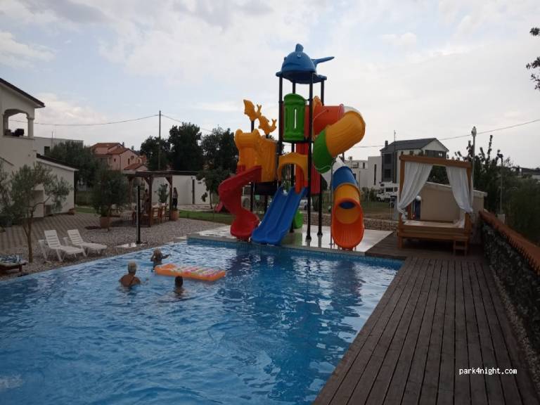 Camping-Unterkunft  Banjole