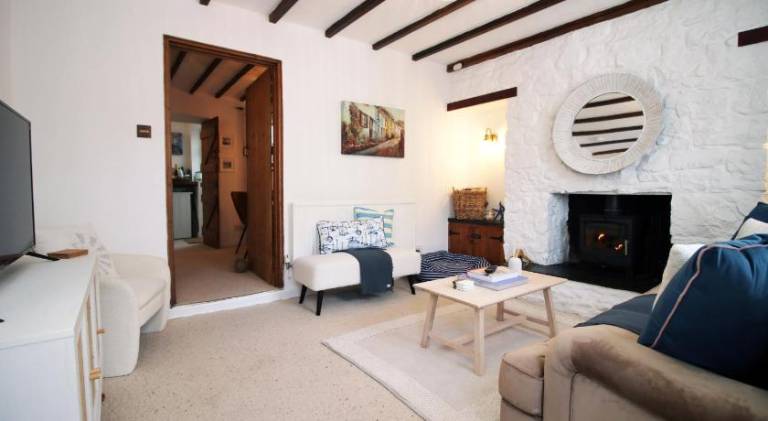 House with 2 rooms for 4 persons — photo 2