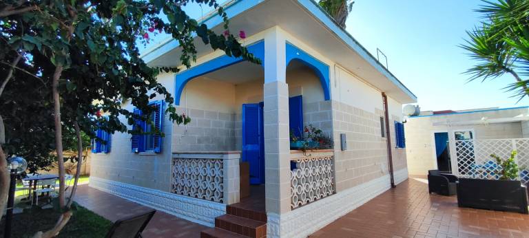 Child-friendly charming villa with barbecue, patio & yard | Garden view | Close to the beach | Pet-friendly in Lecce