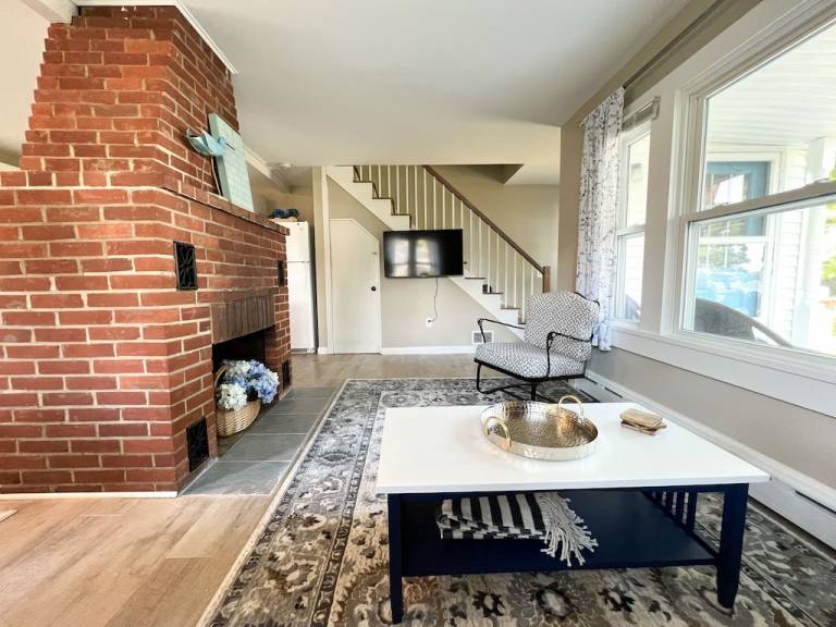 New London Vacation Rentals from 103 HomeToGo