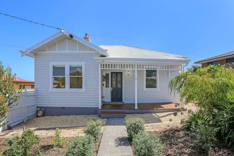 House  Warrnambool