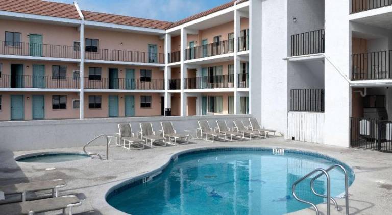 WindWater Hotel and Marina — photo 2