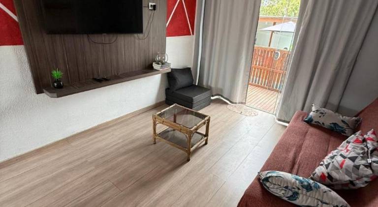 Apartment with pool — photo 4