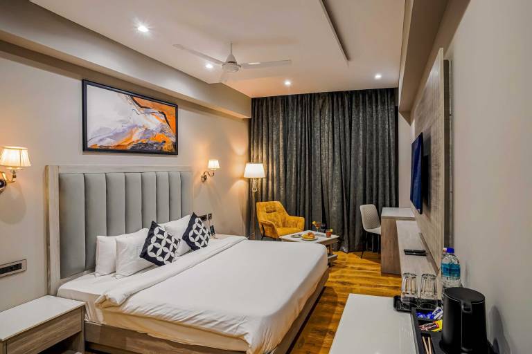 Luxury Stays by Clubhouse Hotel Chandigarh Mohali