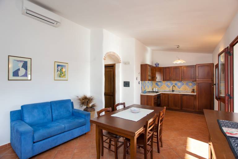 Vacation Home Casa Osala with Sea View, Garden, Terrace & Wi-Fi — photo 5