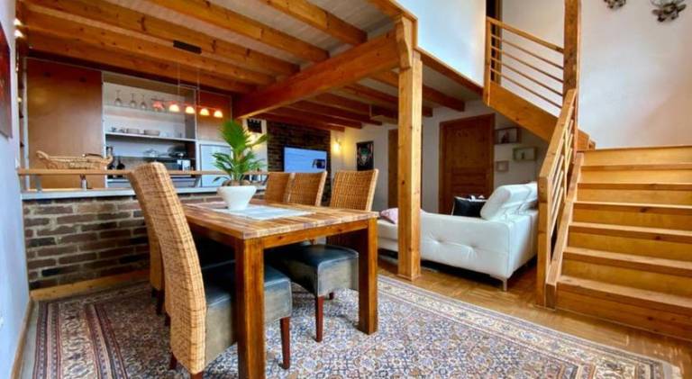 Rental apartment with jacuzzi — photo 2