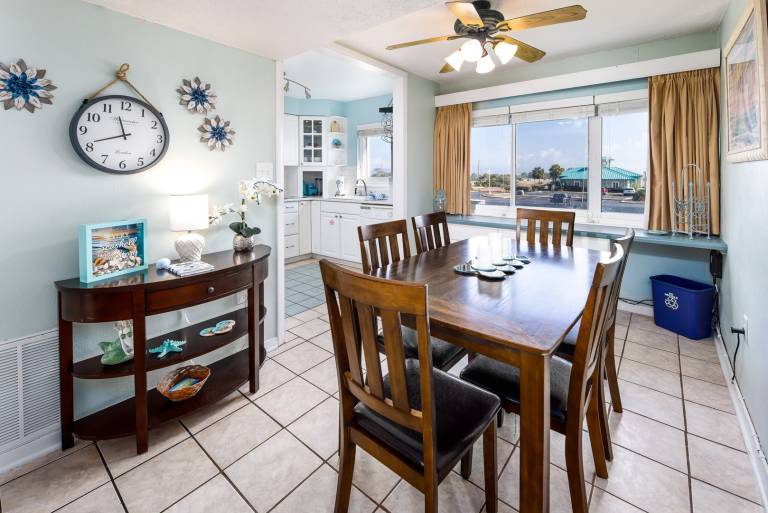 104D - 2BR/2 Bath at Seaspray Condos on Okaloosa Island, Fort Walton Beach, Fl — photo 4