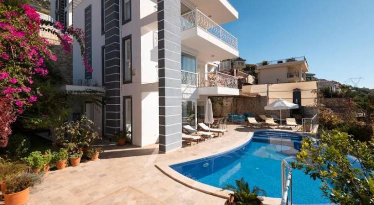 4 Bedroom Luxury Villa in Kalkan with Great Sea Views in Antalya