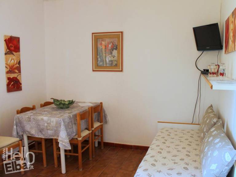 Child-friendly charming rental apartment with barbecue | Close to the beach | Dogs allowed — photo 4