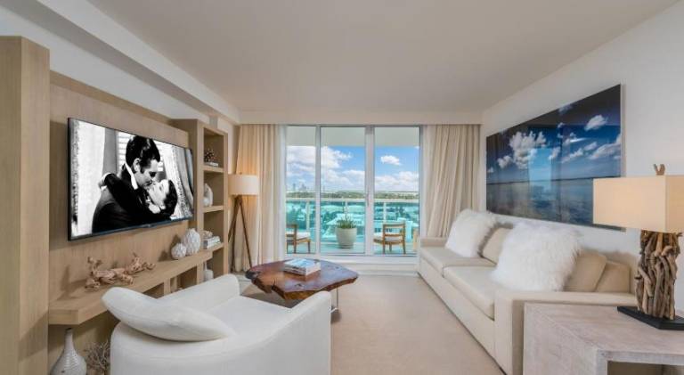 Apartment with hot tub | Close to Miami Beach Botanical Garden — photo 2