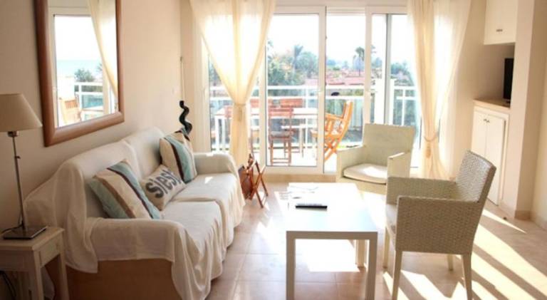 Rental apartment with garden, patio & pool — photo 2