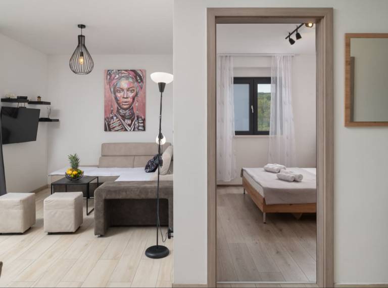 Fully equipped rental apartment with terrace & jacuzzi | Pet-friendly — photo 3