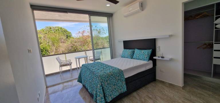 Fully equipped big vacation home with grill, pool & jacuzzi | Dogs allowed — photo 2