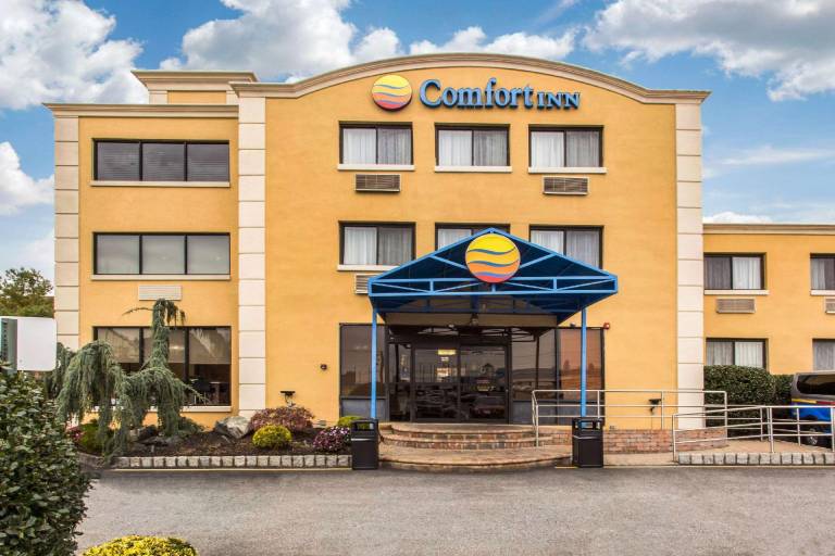 Comfort Inn Edgewater on Hudson River