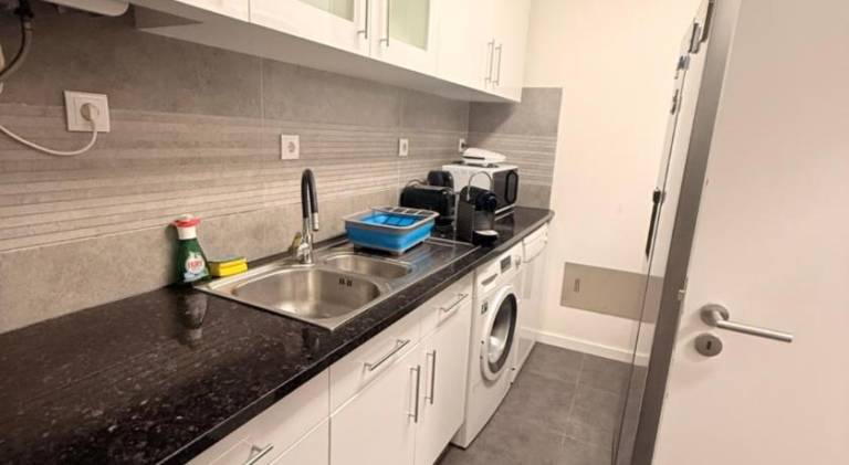 Fully equipped lovely rental apartment with patio | Suitable for remote work | Pet-friendly — photo 3