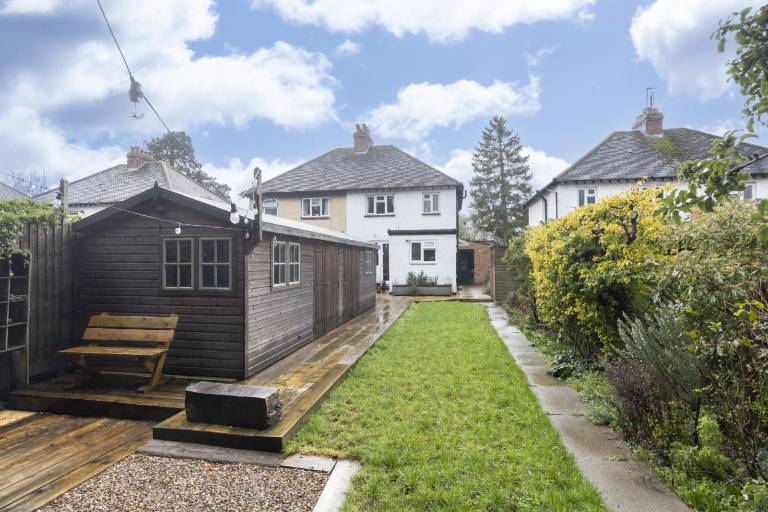Nice vacation home with yard | Pet-friendly — photo 4