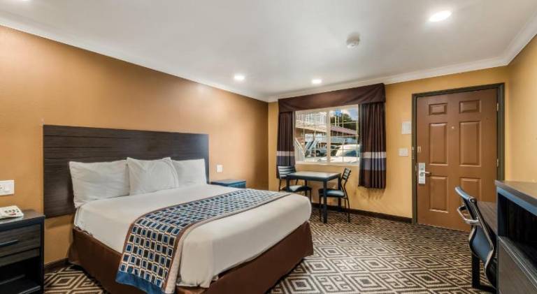 Americas Best Value Inn Ukiah — photo 3