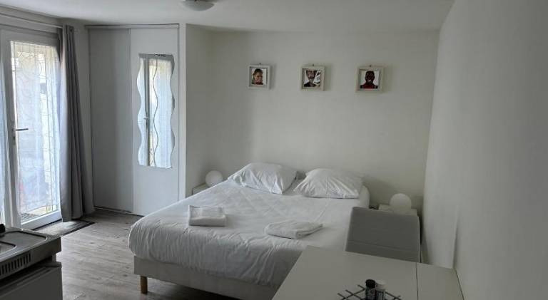 Rental apartment with 1 room for 2 persons in Chinon