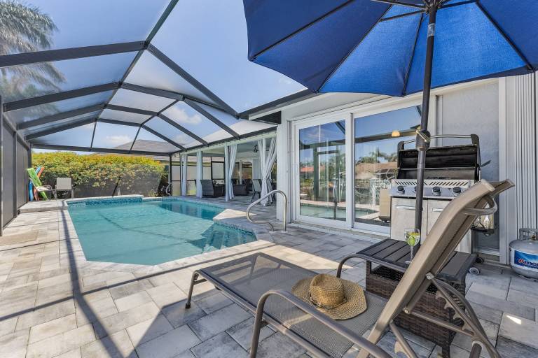 Child-friendly house with barbeque & private pool | Water view | Pets allowed — photo 3