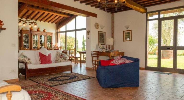 Beautiful house with yard, pool & terrace | Perfect for remote work | Pets allowed — photo 4