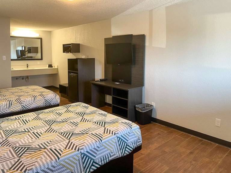 Motel Hurricane