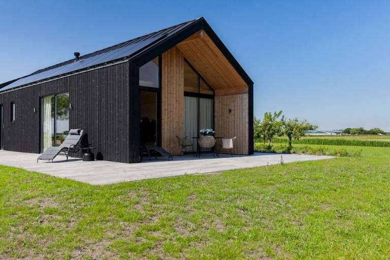 Ferienhaus mit Terrasse, Garten und Sauna