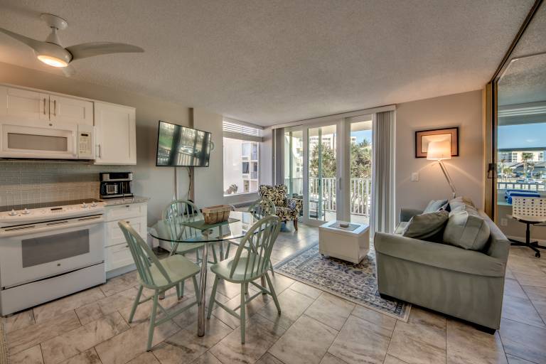 Dog Friendly Beachfront Condo! Estero Beach & Tennis Club 106b — photo 2
