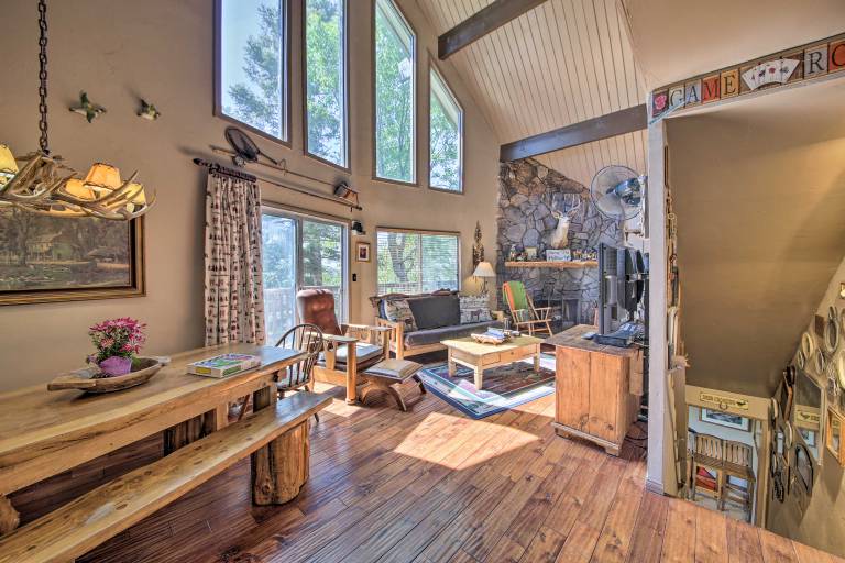 Family Cabin w/ Game Room Near Hiking + Skiing! — photo 4
