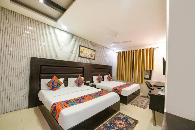 FabHotel Vivaah Inn – Near Pitampura
