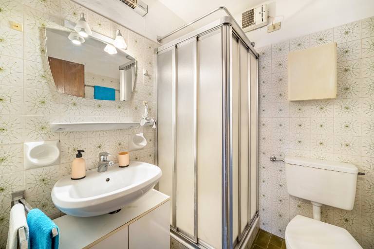 Holiday Apartment 'Jörg' with Mountain View, Shared Pool and Wi-Fi — photo 4