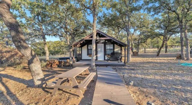 Vacation home with jacuzzi & barbeque — photo 5