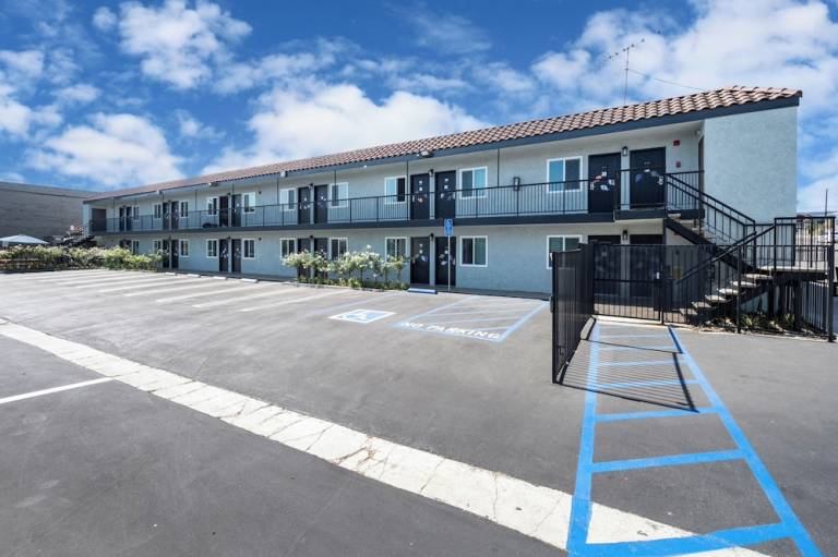 Motel Harbor City