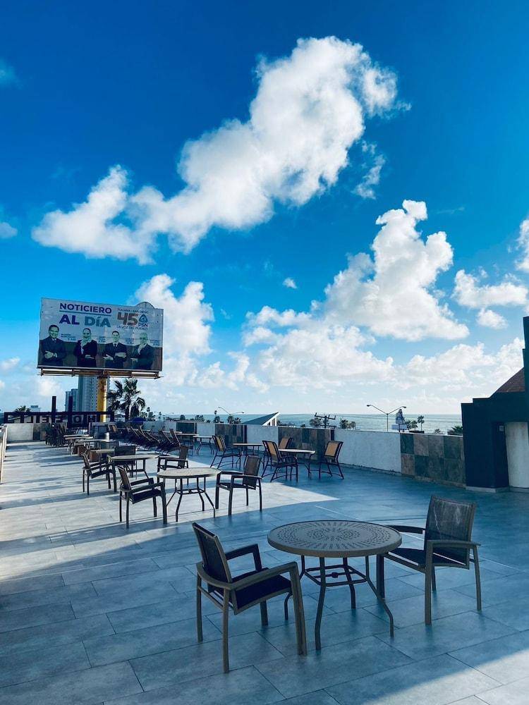 Hotel Fiesta Rosarito — photo 2