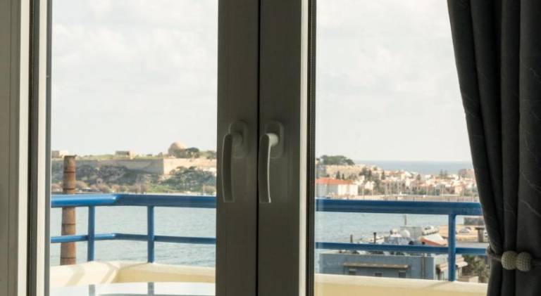 Fully equipped wonderful apartment with patio & jacuzzi | Next to the beach | Dogs allowed — photo 5