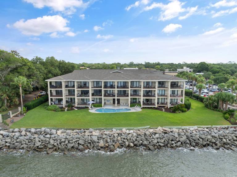 Pier Pointe 101 - 100 Floyd Street, Unit 101 — photo 4