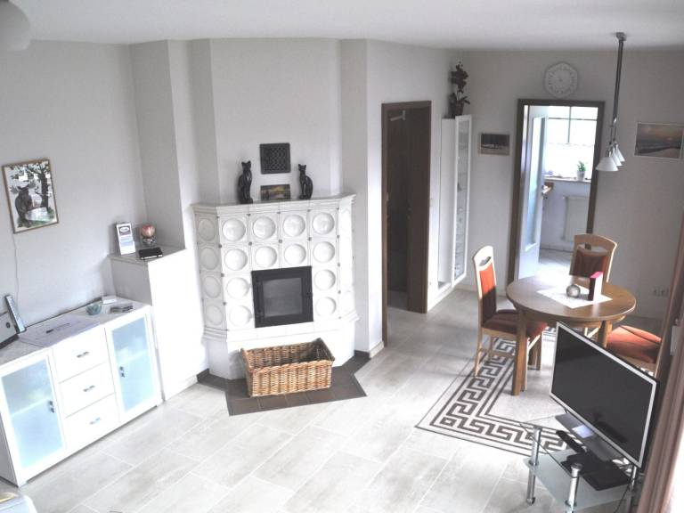 Rental apartment with yard — photo 3