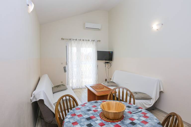 Holiday apartment with barbecue, terrace & garden | Dogs allowed — photo 5