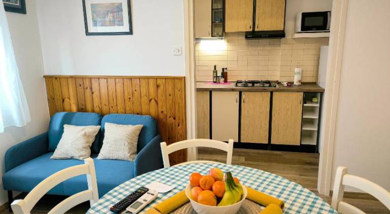 Rental apartment with 2 rooms for 4 persons — photo 3