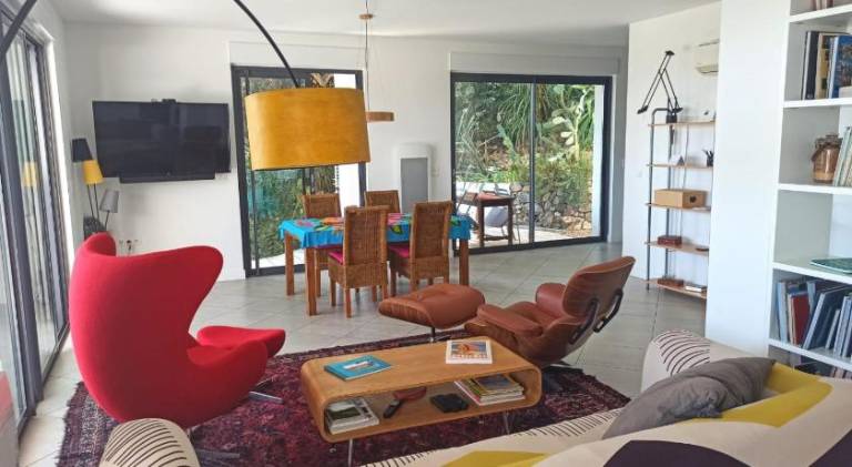 Apartment with terrace, yard & private pool | Good for workation — photo 2