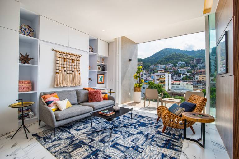 Stunning Super Studio at Avida Awesome roofdeck