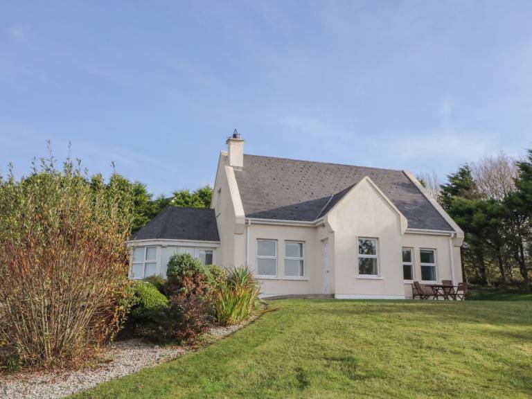 Cottage Carrickart